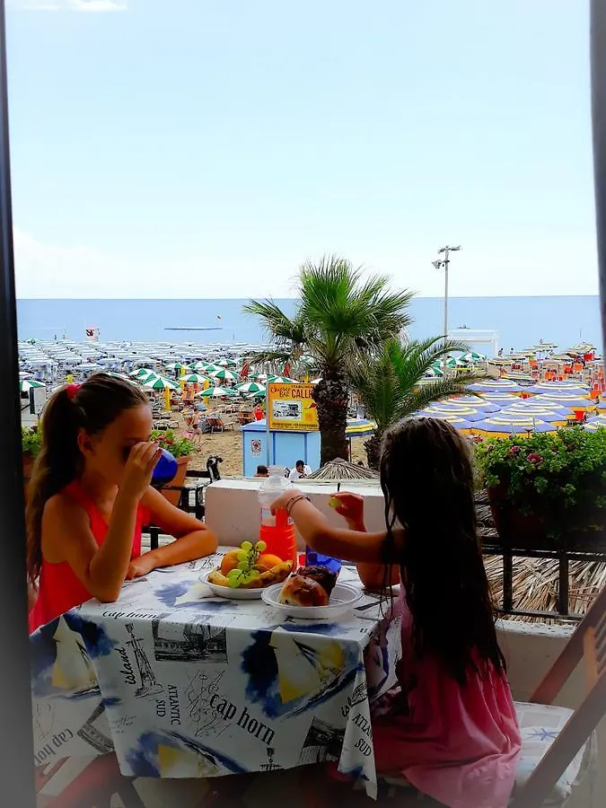 شقة Appartamento Frontemare Azzurra Caorle إيطاليا